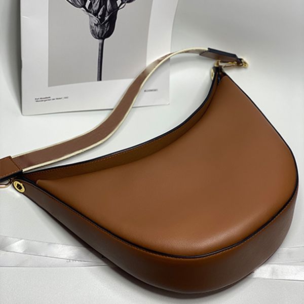 super quality luxury lun series half moon bags shoulder hobos bag circular fashion handbag canvas tote messenger collection ladies' bag
super quality luxury lun series half moon bags shoulder hobos bag circular fashion handbag canvas tote messenger collection ladies' bag