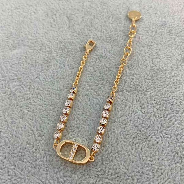 2022 factory wholesale new di high version new round diamond chain women's simple bracelet, Black
2022 factory wholesale new di high version new round diamond chain women's simple bracelet, Black