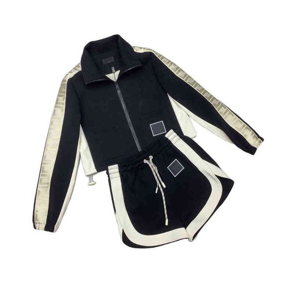 italian style luxury designer women's two piece pants long sleeve hoodie high waist jacket with elastic-waist shorts set athleisure, White
italian style luxury designer women's two piece pants long sleeve hoodie high waist jacket with elastic-waist shorts set athleisure, White