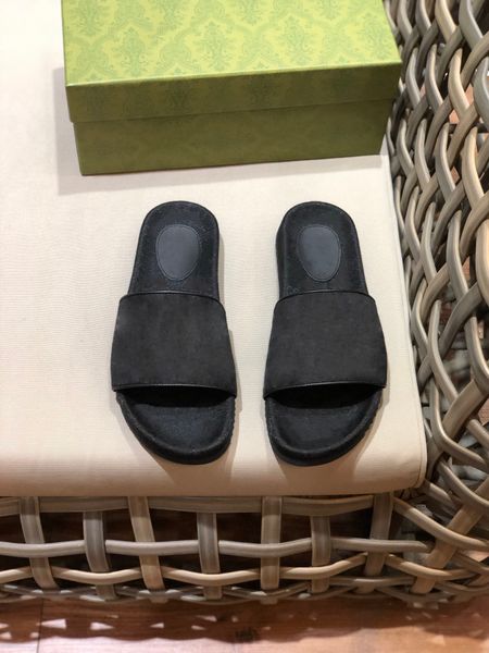men's slippers designe sandals comfort and casual slipper shoes designer men, Black
men's slippers designe sandals comfort and casual slipper shoes designer men, Black