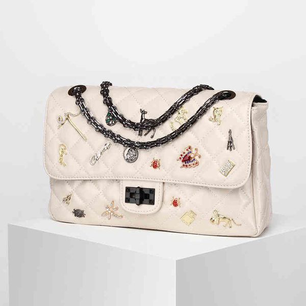 new same personalized leather chain fang bao 2022 brand luxury fashion design ladies handbags
new same personalized leather chain fang bao 2022 brand luxury fashion design ladies handbags