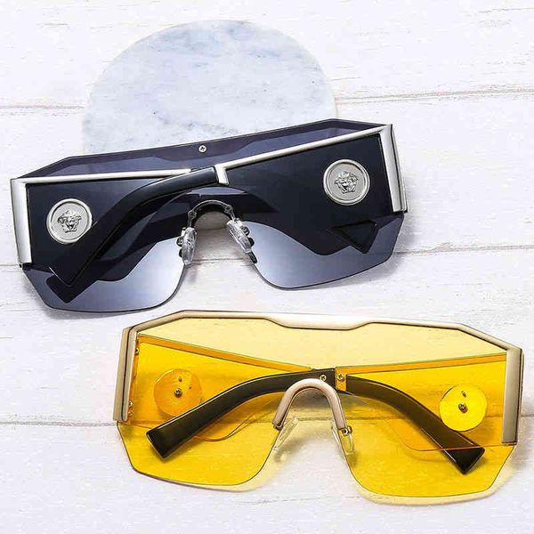 designer versage sunglasses cycle luxurious fashion sport woman mens european and american trend high grade super large frame metal glasses, White;black
designer versage sunglasses cycle luxurious fashion sport woman mens european and american trend high grade super large frame metal glasses, White;black