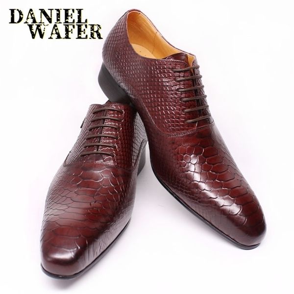 fashion men leather shoes snake skin prints men office dress classic style burgundy blue lace up pointed toe oxford shoes men 210312, Black
fashion men leather shoes snake skin prints men office dress classic style burgundy blue lace up pointed toe oxford shoes men 210312, Black