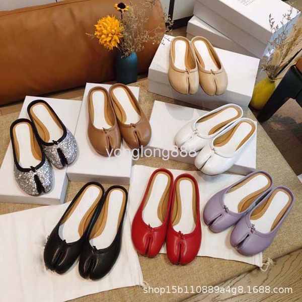 dress shoes net red baotou women's summer wear horseshoe pig foot split toe clown shoes comfortable flat bottom lazy muller, Black
dress shoes net red baotou women's summer wear horseshoe pig foot split toe clown shoes comfortable flat bottom lazy muller, Black