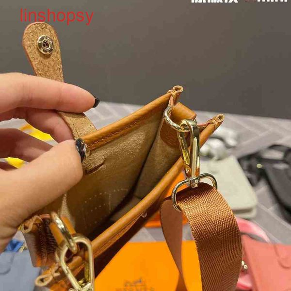 designer herme bags 2022 new layer cow leather messenger single shoulder womens bag mobile phon
designer herme bags 2022 new layer cow leather messenger single shoulder womens bag mobile phon
