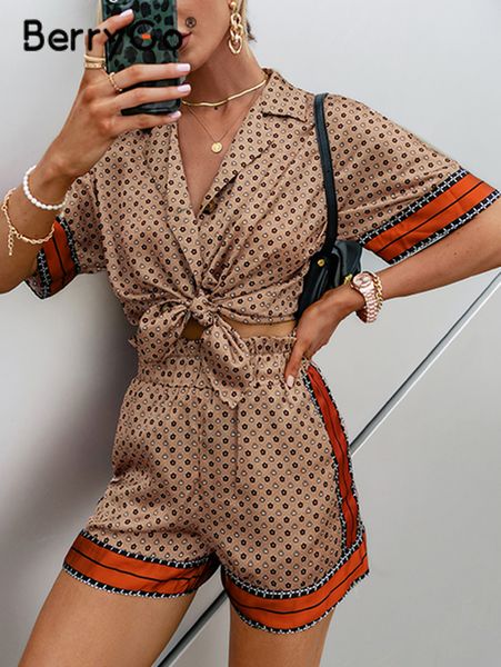 berrygo elegant print short sleeve satin silk two piece sets women fashion loose single breasted short set high waist casual set 220526, White
berrygo elegant print short sleeve satin silk two piece sets women fashion loose single breasted short set high waist casual set 220526, White