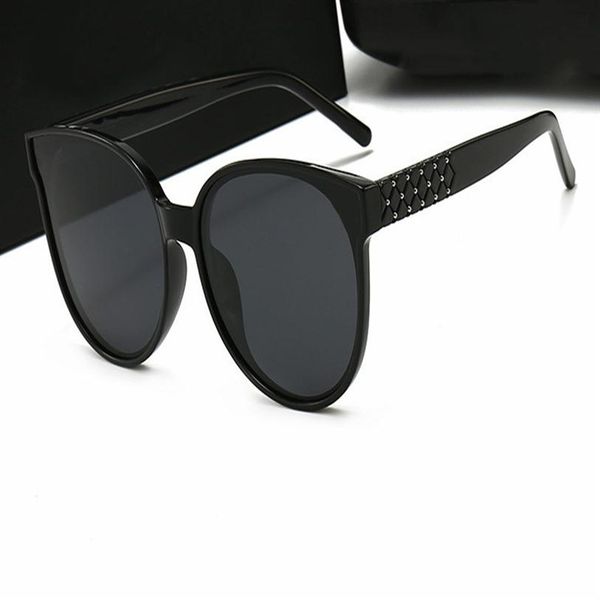 fashion pearl designer sunglasses brand polarized lens sun glasses eyewear for women eyeglasses metal frame 10 color 240l, White;black
fashion pearl designer sunglasses brand polarized lens sun glasses eyewear for women eyeglasses metal frame 10 color 240l, White;black
