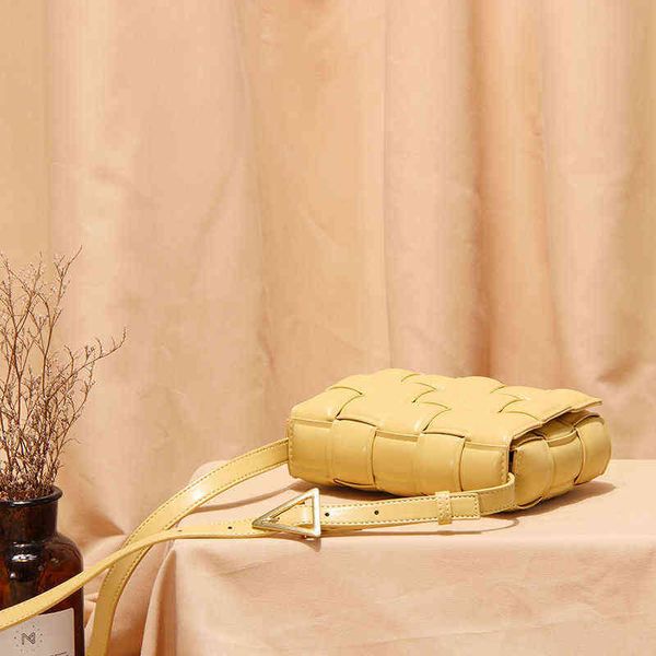 woven pillow niche design leather b v women's 2021 new messenger versatile small square advanced feeling waist fanny pack sport bags bu
woven pillow niche design leather b v women's 2021 new messenger versatile small square advanced feeling waist fanny pack sport bags bu