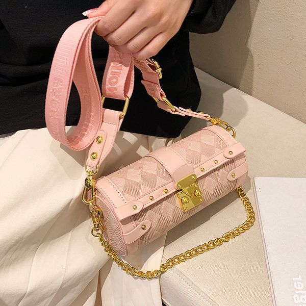 designer bags small women's summer 2022 new fashion high texture chain broadband messenger cylinder
designer bags small women's summer 2022 new fashion high texture chain broadband messenger cylinder