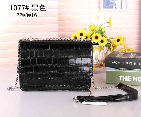classic designer womens clutch purses evening shoulder bags leather crocodile pattern cross body bag handbag sewing backpack women chain pur
classic designer womens clutch purses evening shoulder bags leather crocodile pattern cross body bag handbag sewing backpack women chain pur