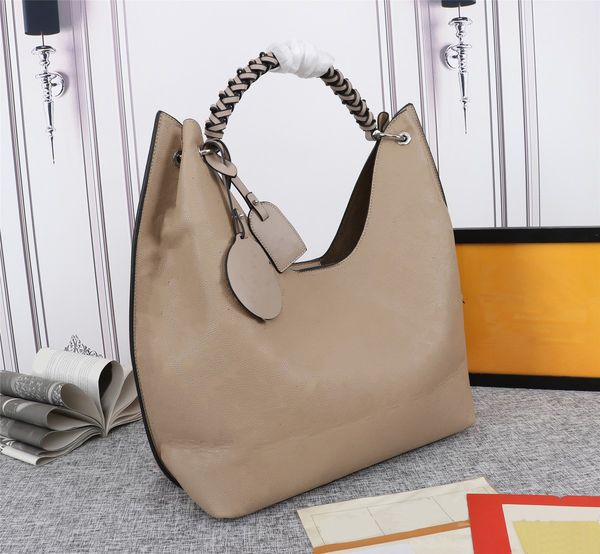 luxurys designers women mini bum bags belt waist purses chest bag fashion crossbody classic cross body handbags leather lady shoulder purse
luxurys designers women mini bum bags belt waist purses chest bag fashion crossbody classic cross body handbags leather lady shoulder purse