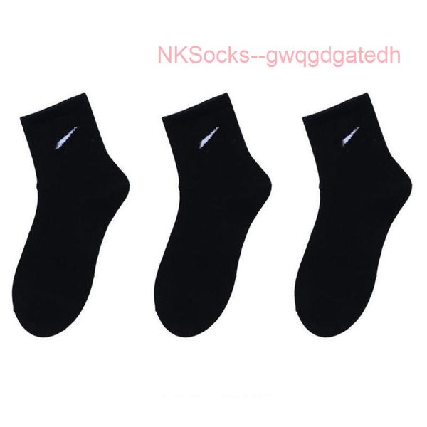 men's classic fashion socks gift box stockings hook brand black white gray medium tube sports cotton sweat absorbing sock men women lux
men's classic fashion socks gift box stockings hook brand black white gray medium tube sports cotton sweat absorbing sock men women lux