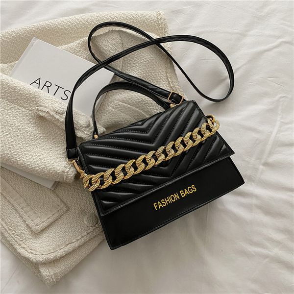 leisure design simple small portable female fashion temperament popular single shoulder messenger bag leather handbags
leisure design simple small portable female fashion temperament popular single shoulder messenger bag leather handbags