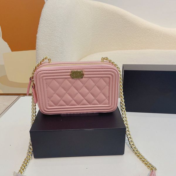 2022ss women luxury designer trunk shoulder bag classic diamond lattice quilted genuine leather gold chain messenger fashion shopping cosmet
2022ss women luxury designer trunk shoulder bag classic diamond lattice quilted genuine leather gold chain messenger fashion shopping cosmet
