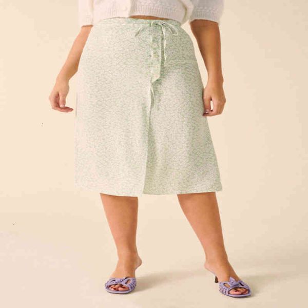 skirts rouje summer french style pastoral floral wrap body slim skirt women's medium length, Black
skirts rouje summer french style pastoral floral wrap body slim skirt women's medium length, Black