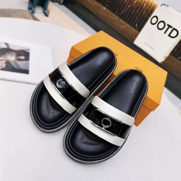 designer flip flops woman slippers fashion sandals luxury designers women shoes summer outdoor casual shoe designer slides big size 35-43, Black
designer flip flops woman slippers fashion sandals luxury designers women shoes summer outdoor casual shoe designer slides big size 35-43, Black