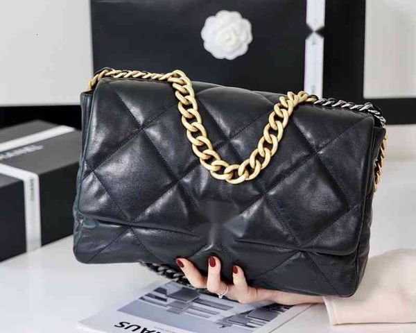 other bags 36cm black gold buckle as1162 luxury brand design woman's letter quilted shoulder chain cc bag lambskin handbag messenger ba, Black;red
other bags 36cm black gold buckle as1162 luxury brand design woman's letter quilted shoulder chain cc bag lambskin handbag messenger ba, Black;red