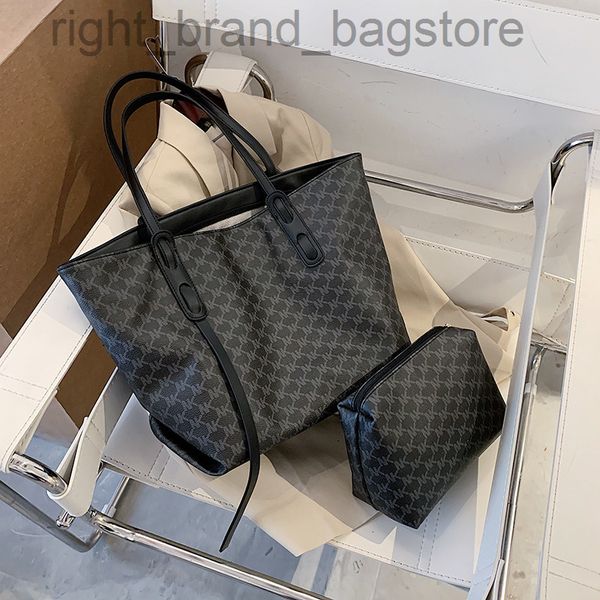 large-capacity women's handbag 2022 early autumn new fashion contrasting color retro tote bag two-piece mother bag large bags w220806
large-capacity women's handbag 2022 early autumn new fashion contrasting color retro tote bag two-piece mother bag large bags w220806