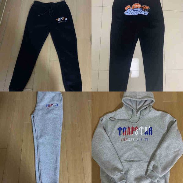 pullover hoodie trapstar men's women's designer warm pants long sleeves letter print 2022 spot wholesale, Black
pullover hoodie trapstar men's women's designer warm pants long sleeves letter print 2022 spot wholesale, Black