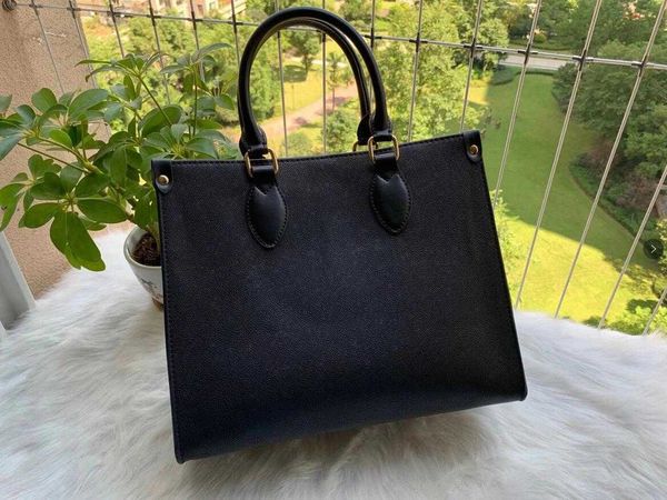 wholesale leather lady messenger bag for women fashion satchel shoulder bag handbag cross body bag presbyopic package mobile phone purse
wholesale leather lady messenger bag for women fashion satchel shoulder bag handbag cross body bag presbyopic package mobile phone purse