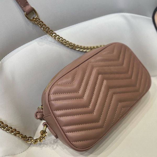 classic camera bag women wave quilted leather chain crossbody shoulder bag zip gold metal hardware borsa donna snapsgift box dust bags women
classic camera bag women wave quilted leather chain crossbody shoulder bag zip gold metal hardware borsa donna snapsgift box dust bags women