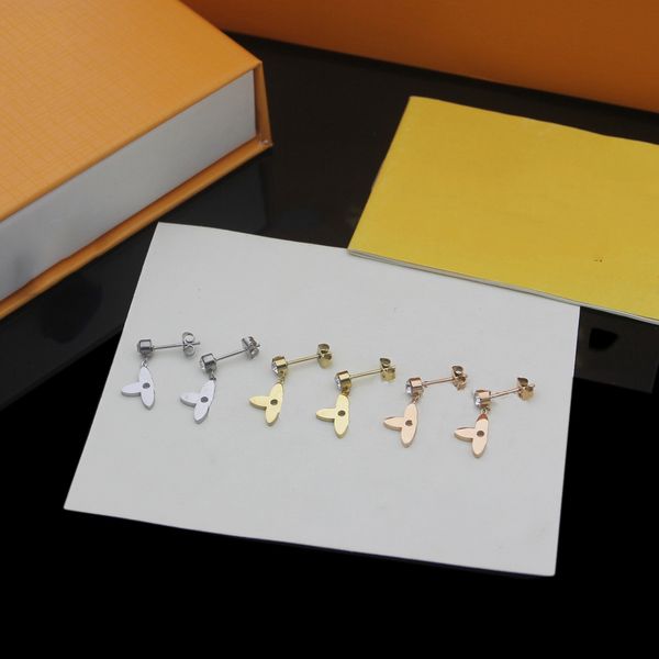 designer earrings new charm fashion monogram with diamonds womens simple flower letter jewelry and unrestrained attitude charm designe, Golden
designer earrings new charm fashion monogram with diamonds womens simple flower letter jewelry and unrestrained attitude charm designe, Golden