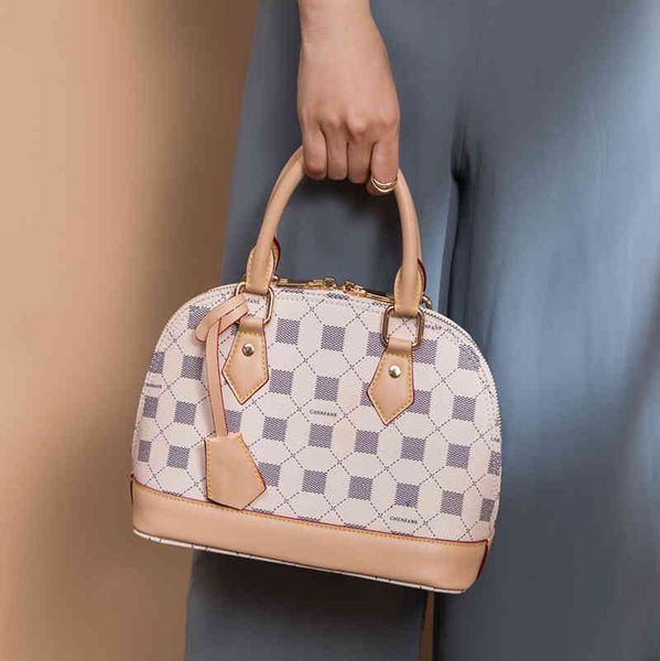 ladies fashion luxury brand tide bag wholesale 2022 new large capacity shell women's handbag versatile messenger
ladies fashion luxury brand tide bag wholesale 2022 new large capacity shell women's handbag versatile messenger
