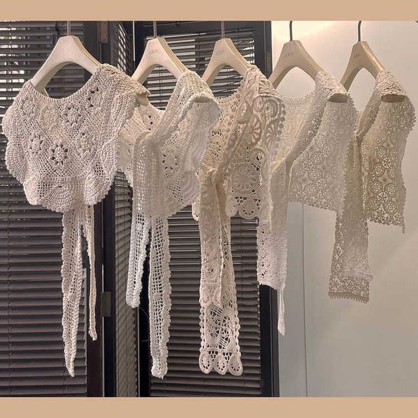 shawl 2022korean version thin lace hollowed out and versatile small shawl girls spring summer scarf literary bib, Blue;gray
shawl 2022korean version thin lace hollowed out and versatile small shawl girls spring summer scarf literary bib, Blue;gray