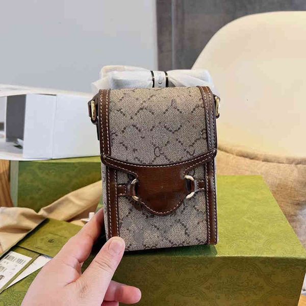 luxury handbags designers family women's 1955 mobile phone classic old canvas single shoulder msenger bag designer factory direct sale
luxury handbags designers family women's 1955 mobile phone classic old canvas single shoulder msenger bag designer factory direct sale