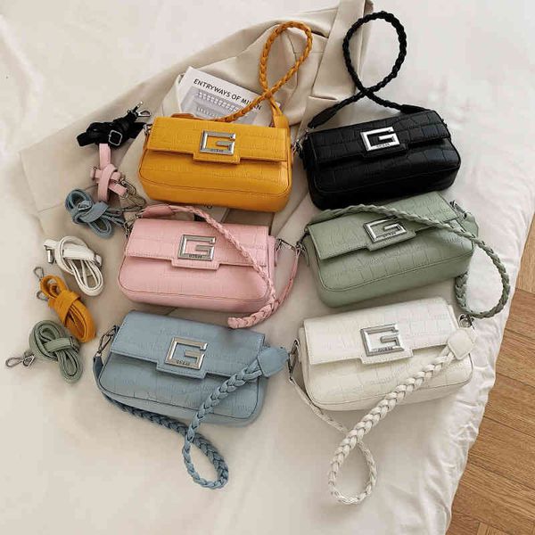 new fashion trend luxury brand designer ladies bags wholesale women's 2022 single shoulder msenger twist small square
new fashion trend luxury brand designer ladies bags wholesale women's 2022 single shoulder msenger twist small square