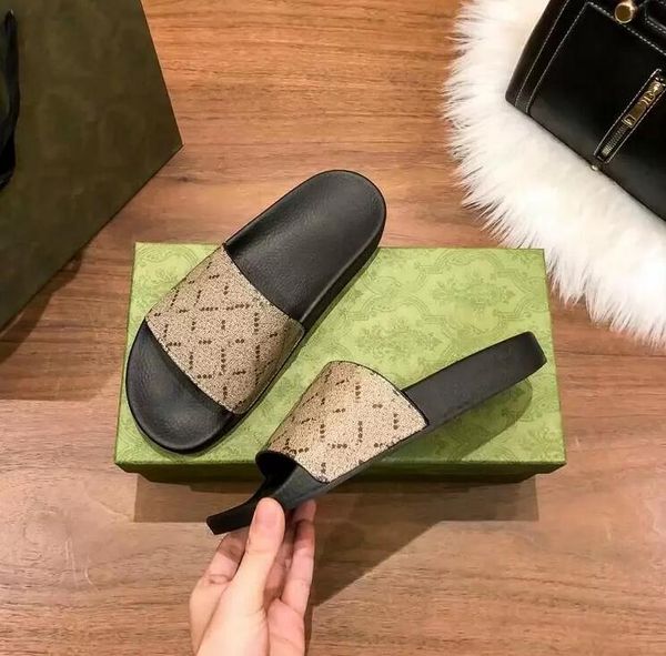 summer outdoor leisure sandbeach slipper designer couples sandals classic flowers printing flat bottom bathroom slippers flip-flops sandal, Black
summer outdoor leisure sandbeach slipper designer couples sandals classic flowers printing flat bottom bathroom slippers flip-flops sandal, Black