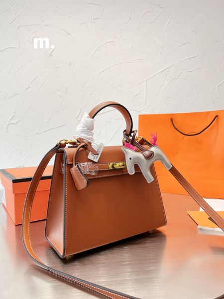 women's designers shoulder bag luxury tote purse handbag message bags cluth brand classic genuine leather famous crossbody original box
women's designers shoulder bag luxury tote purse handbag message bags cluth brand classic genuine leather famous crossbody original box