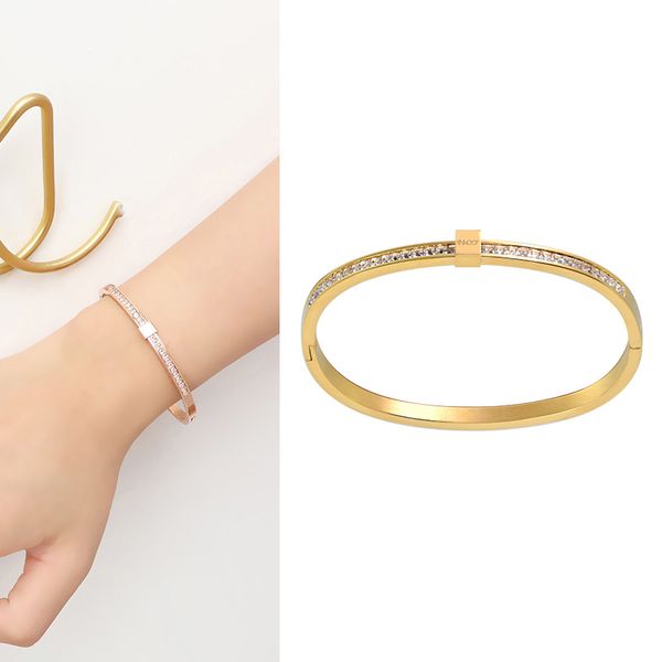 bracelet for men women wholesale titanium stainless steel luxury brand jewelry charms bangle gold color 3 colors african jewelry square diam, Golden;silver
bracelet for men women wholesale titanium stainless steel luxury brand jewelry charms bangle gold color 3 colors african jewelry square diam, Golden;silver
