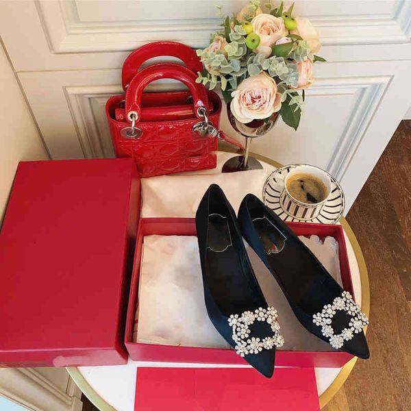 sandals spring and autumn style square button single shoes snowflake silk satin women's bridesmaid wedding shoes, Black
sandals spring and autumn style square button single shoes snowflake silk satin women's bridesmaid wedding shoes, Black