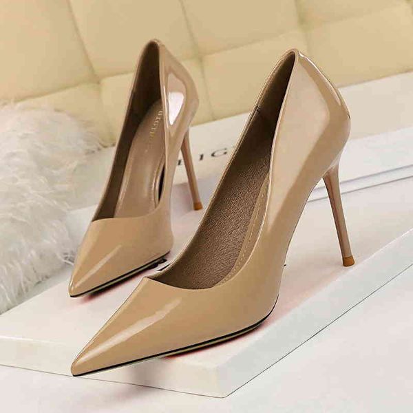 2022 fashion simple career high 9.5cm stiletto heels pumps women shoes pointed toe patent leather office thin heel for women t220730, Black
2022 fashion simple career high 9.5cm stiletto heels pumps women shoes pointed toe patent leather office thin heel for women t220730, Black