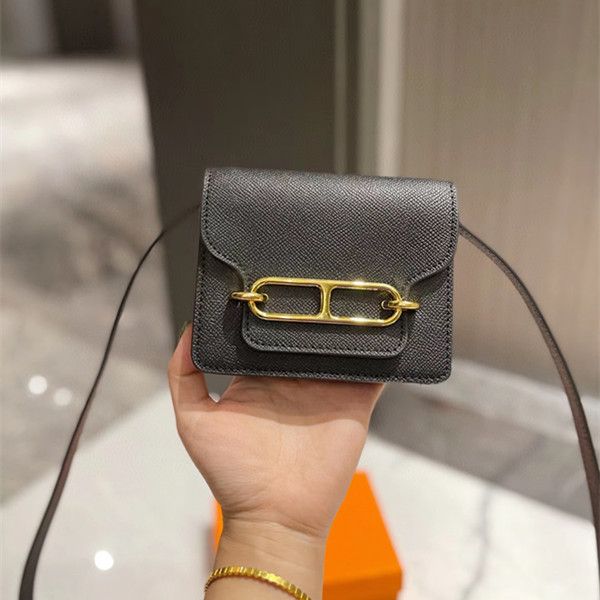 shoulder bags designer handbags mini square crossbody bags solid steel buckles classic wallets
shoulder bags designer handbags mini square crossbody bags solid steel buckles classic wallets