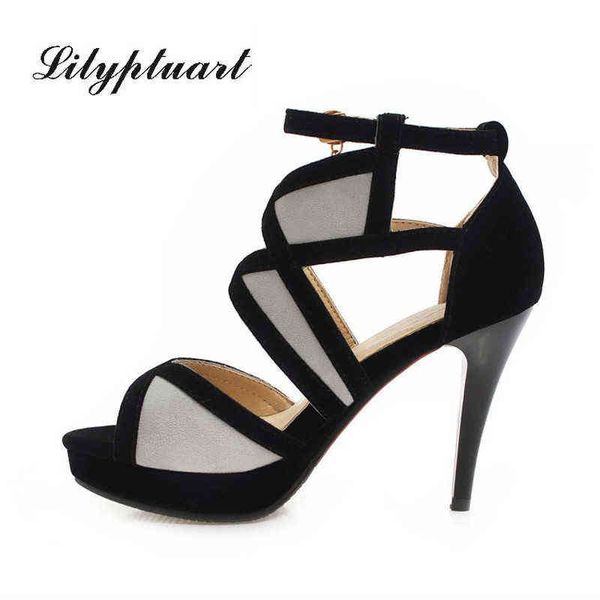 sandals summer design women's elegant word buckle high heels 10cm summer outdoor comfortable thick heel ladies sandals 220315, Black
sandals summer design women's elegant word buckle high heels 10cm summer outdoor comfortable thick heel ladies sandals 220315, Black