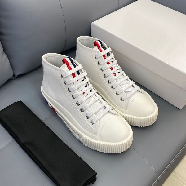 2022 famous brand man sport shoes designer classic luxury high canvas sneakers casual platform lace up loafers for man wholesale non-slip br
2022 famous brand man sport shoes designer classic luxury high canvas sneakers casual platform lace up loafers for man wholesale non-slip br