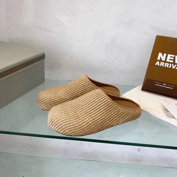 new europ style women's mules shoes flat slippers sandal classiclafite weaving ladies lady slippers foam soft, comfortable, patent leat, Black
new europ style women's mules shoes flat slippers sandal classiclafite weaving ladies lady slippers foam soft, comfortable, patent leat, Black