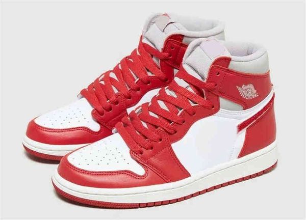 2022 release high og 1 wmns newstalgia shoes men 1s dj4891-061 sports sneakers light iron ore varsity red sail with original box
2022 release high og 1 wmns newstalgia shoes men 1s dj4891-061 sports sneakers light iron ore varsity red sail with original box