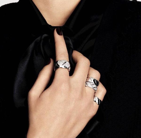 full size 4mm 6mm 10mm branded stamp high polished ring gold silver rose stainless steel letter diamond thin wide rings women men wedding je
full size 4mm 6mm 10mm branded stamp high polished ring gold silver rose stainless steel letter diamond thin wide rings women men wedding je