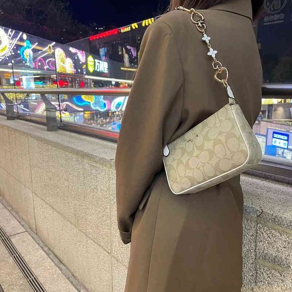 new c family classic underarm women's portable single shoulder msenger trend 2022 luxury brand fashion design versatile ladies bags
new c family classic underarm women's portable single shoulder msenger trend 2022 luxury brand fashion design versatile ladies bags