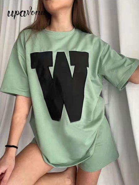 2022 new casual green cotton two-piece set women summer o-neck short sleeve loose letter t-shirts and shorts suits cx220518, White;black
2022 new casual green cotton two-piece set women summer o-neck short sleeve loose letter t-shirts and shorts suits cx220518, White;black