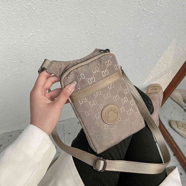 designer handbags bag women 2022 new versatile oxford cloth mobile phone women's foreign style fashion mini one shoulder msenger zero w
designer handbags bag women 2022 new versatile oxford cloth mobile phone women's foreign style fashion mini one shoulder msenger zero w