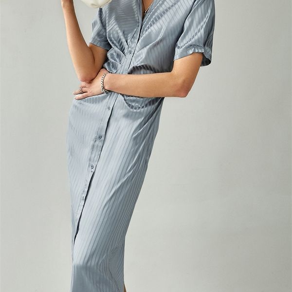 berrygo elegant short sleeve v-neck stripes shirt dress women fashion satin silk ruched slim maxi dress solid summer dress 220516, Black;gray
berrygo elegant short sleeve v-neck stripes shirt dress women fashion satin silk ruched slim maxi dress solid summer dress 220516, Black;gray