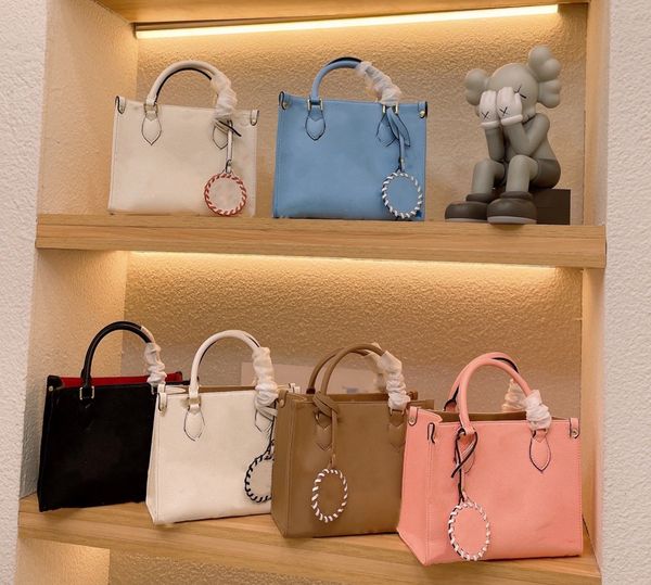 the king of cost performance is not easy totes to deform mommy bag one shoulder handbag fashion luxury style
the king of cost performance is not easy totes to deform mommy bag one shoulder handbag fashion luxury style