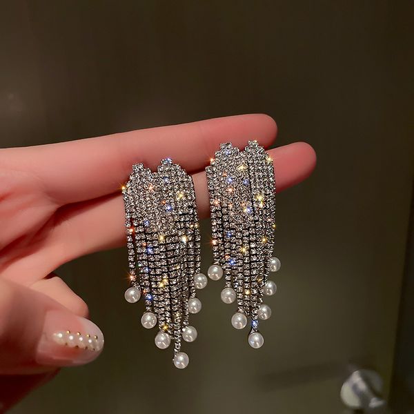 925 silver needle european and american fashion cool earrings pearl diamond heart tassel earrings internet celebrity temperament design earr, Golden
925 silver needle european and american fashion cool earrings pearl diamond heart tassel earrings internet celebrity temperament design earr, Golden