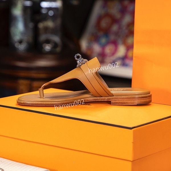 2022 women slippers fashion woman slipper soft leather classic designer sandal slides summer women sandalsluxury sandles, Black
2022 women slippers fashion woman slipper soft leather classic designer sandal slides summer women sandalsluxury sandles, Black
