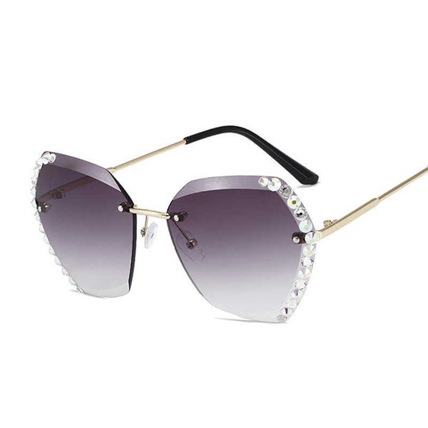 vintage rimless diamond sunglasses women luxury2022 gradient sun glasses female metal frameless polygon big frame, White;black
vintage rimless diamond sunglasses women luxury2022 gradient sun glasses female metal frameless polygon big frame, White;black
