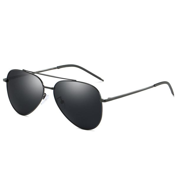 classic pilot polarized driving sunglasses for men aviation shades xd-6016, White;black
classic pilot polarized driving sunglasses for men aviation shades xd-6016, White;black
